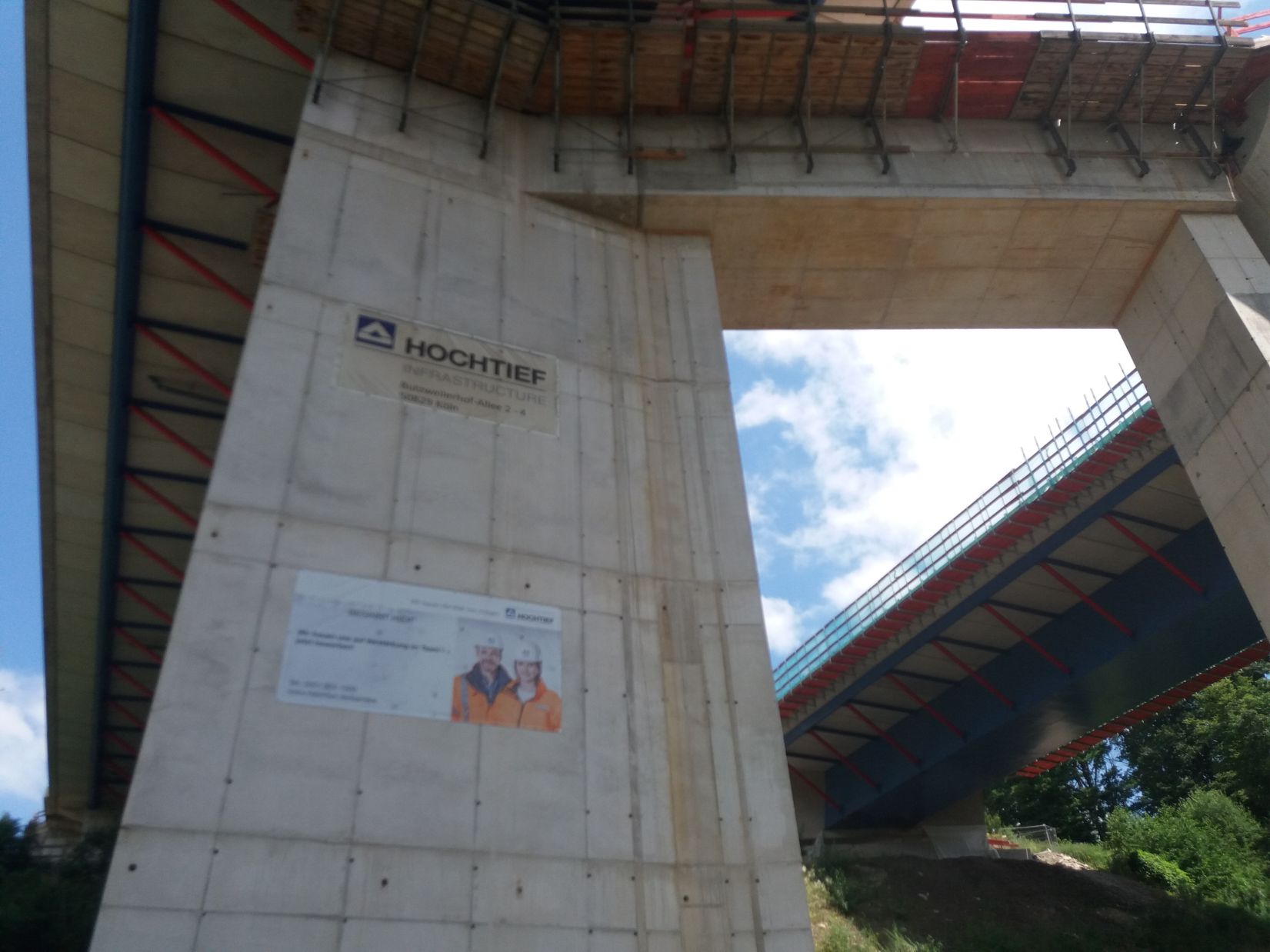 Hochtief